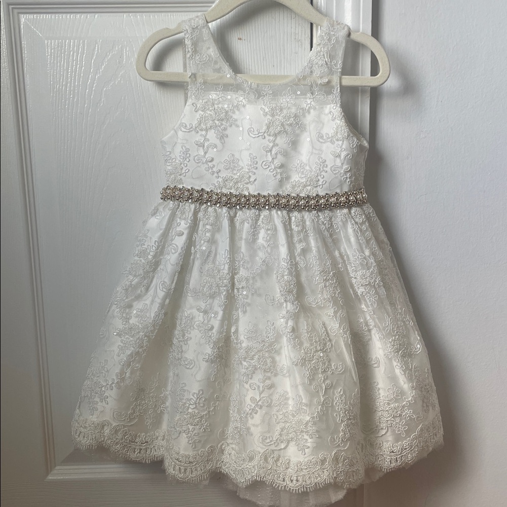 Elegant White Lace Dress with Beaded Waist